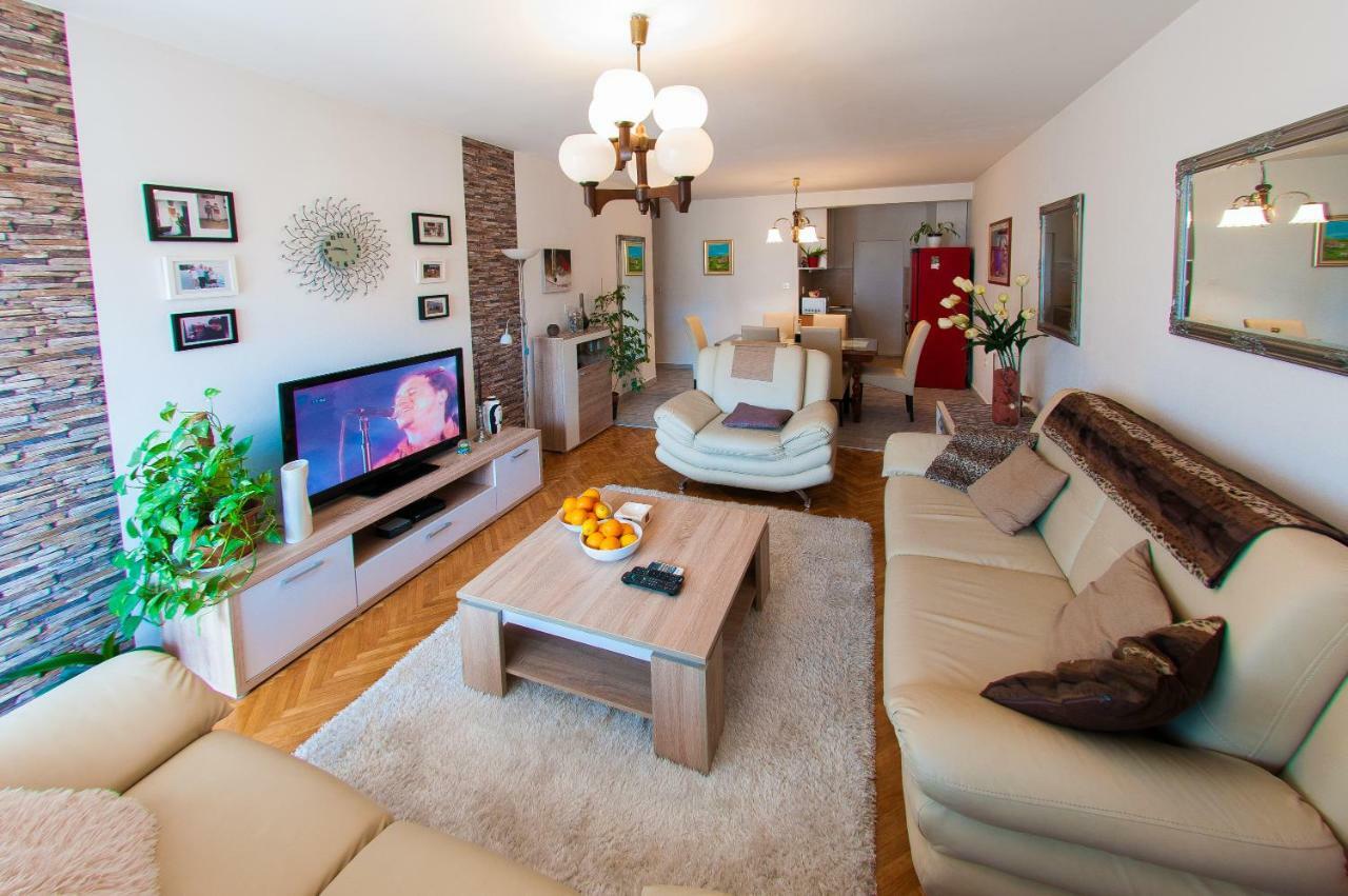 Apartment Mira Spalato Esterno foto